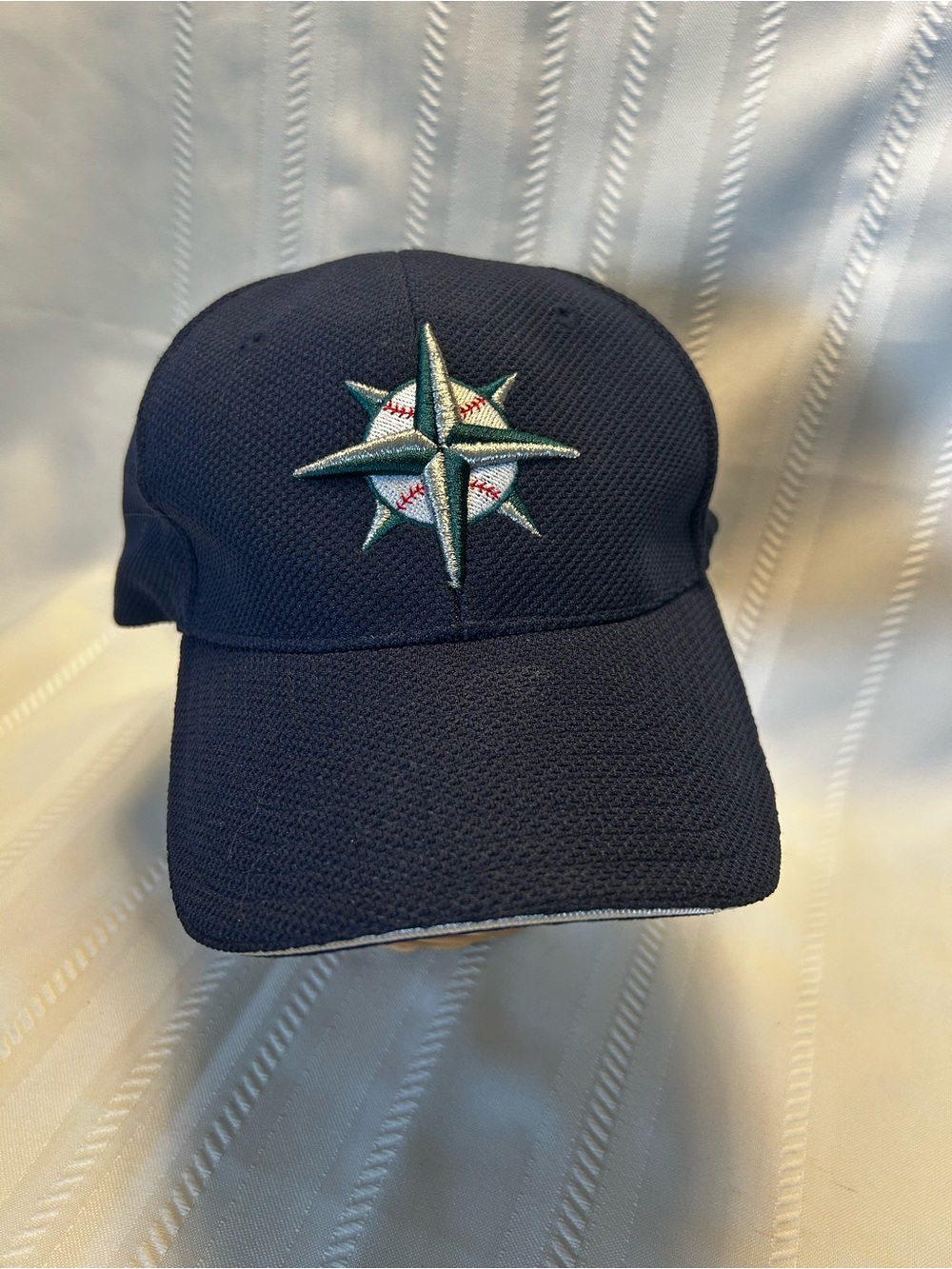 MLB Seattle Mariners Baseball Hat Navy Bkue New Era 3930 Large Mens Patch Fitted